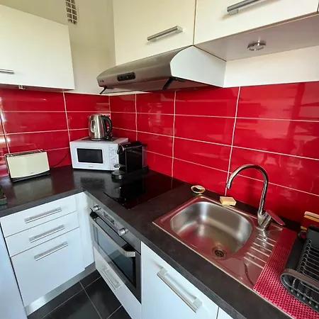 Apartment In The Heart Of *